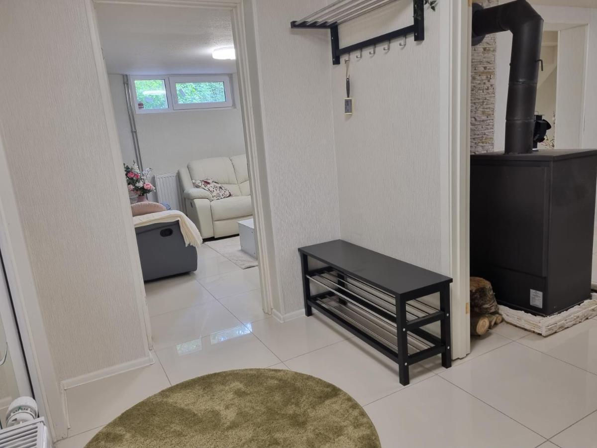 Ferienwohnung Moonlight - Trevlig Kallarlagenhet Broby Exterior foto
