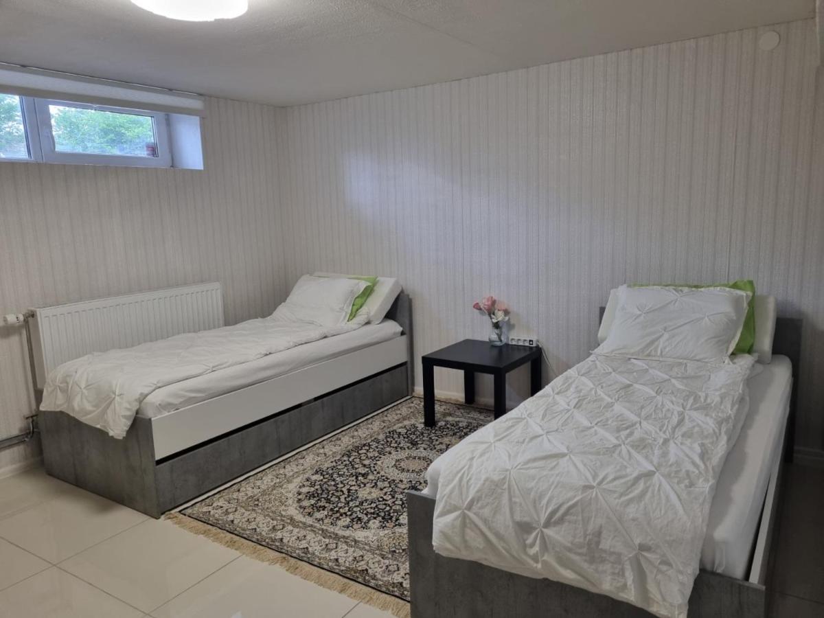 Ferienwohnung Moonlight - Trevlig Kallarlagenhet Broby Exterior foto
